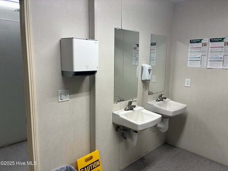 More Photos Of 141 Knobbs Creek Dr, Elizabeth City Industrial For Sale