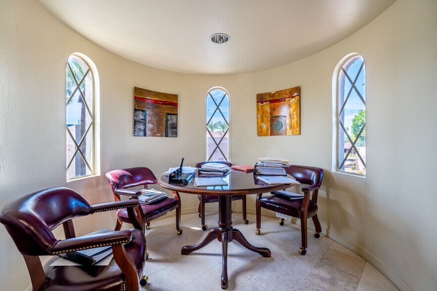 More Photos Of 365 E Coronado Rd, Phoenix Office For Sale