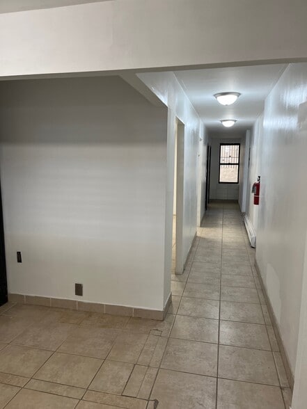 More Photos Of 167 Rivington St, New York Apartments For Lease