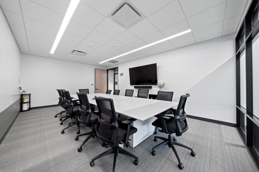 More Photos Of 7620 Guadalupe St, Austin Office For Lease