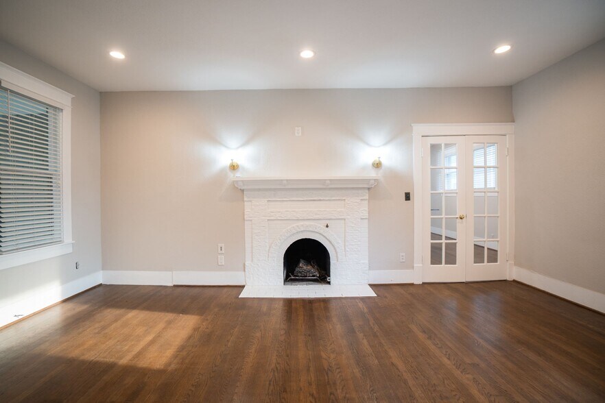 More Photos Of 5740-5742 Llano Ave, Dallas Apartments For Sale