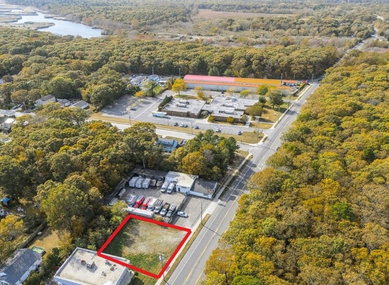 More Photos Of 586 Montauk Highway, Shirley Land For Lease