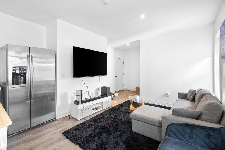 More Photos Of 116 Foundry St, Central Falls Apartments For Sale