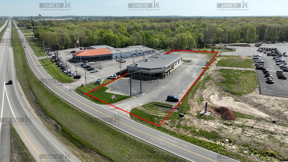 Primary Photo Of 2410 Evergreen Pky, Lebanon Freestanding For Sale