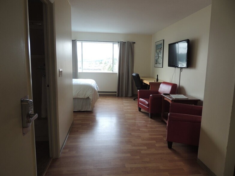 More Photos Of 3201 Oceanview Dr, Tlell Hotel For Sale