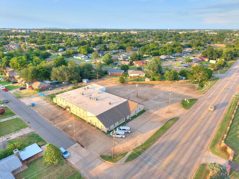 More Photos Of 809 SW 4th St, Moore Religious Facility For Sale
