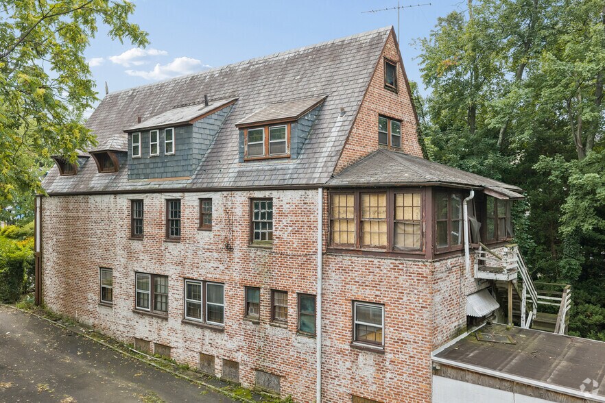 More Photos Of 99 Vose Ave, South Orange Office For Sale