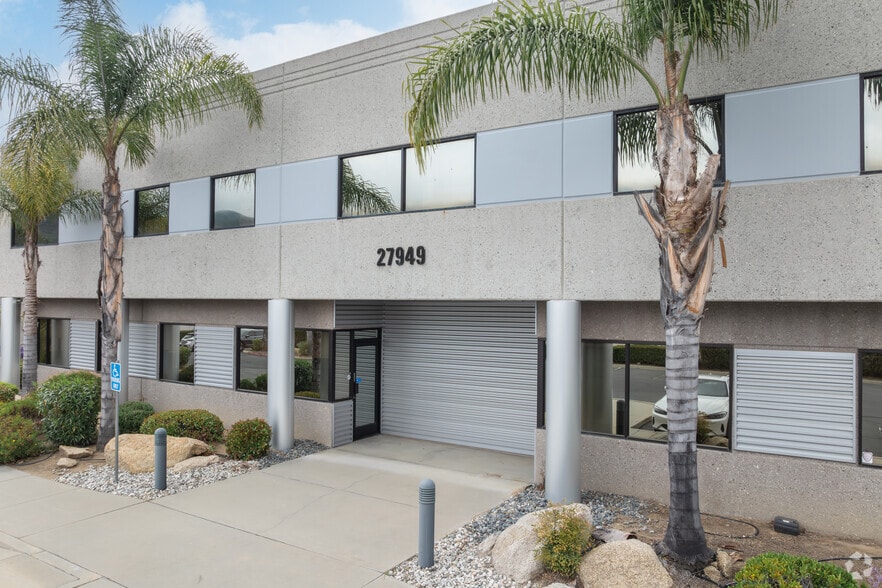 More Photos Of 27949 Diaz Rd, Temecula Warehouse For Sale