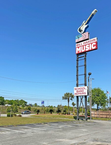 More Photos Of 4661 Chambers Rd, Macon-Bibb Storefront For Sale