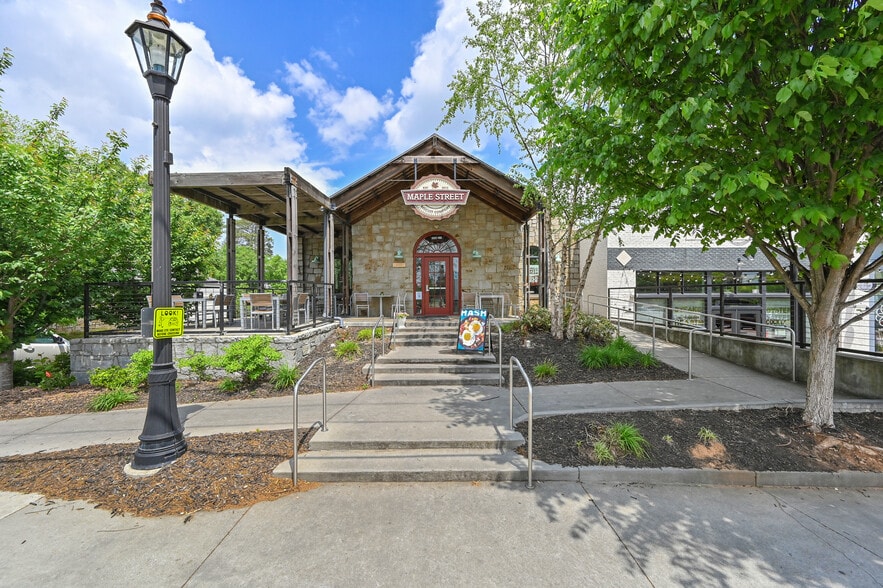 More Photos Of 3550 W Lawrenceville St, Duluth General Retail For Lease