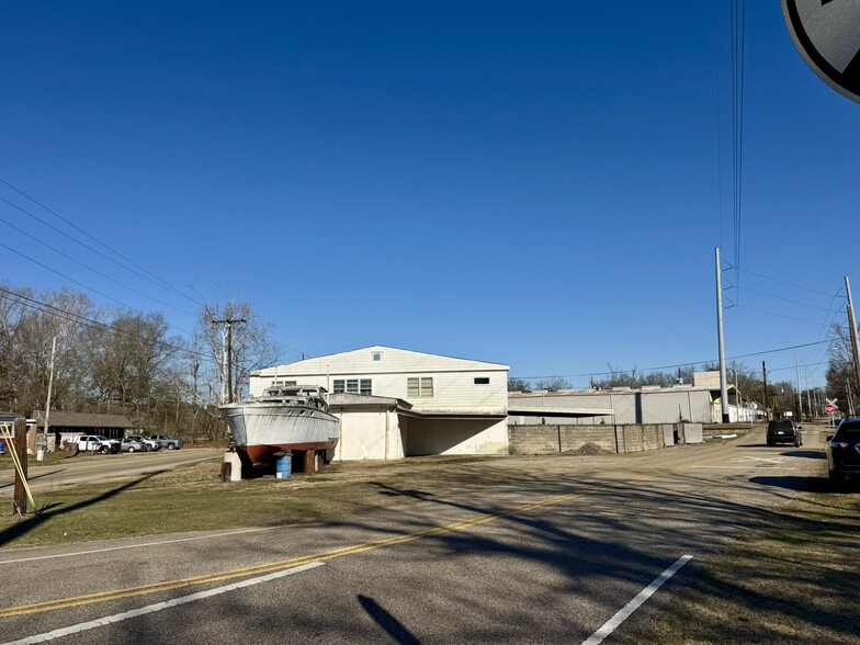 More Photos Of 306 Upper Kingston Rd, Prattville Industrial For Sale