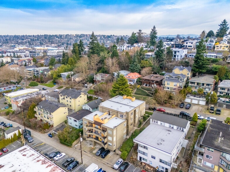 More Photos Of 3425 14th Ave W, Seattle Apartments For Sale
