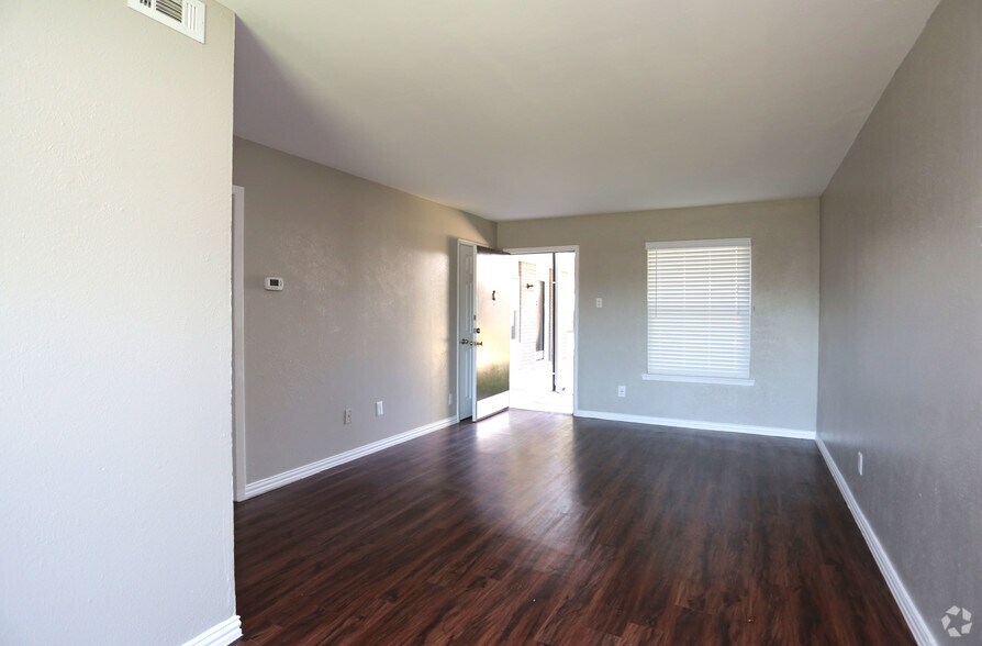 More Photos Of 5601 Birchman Ave, Fort Worth Apartments For Sale