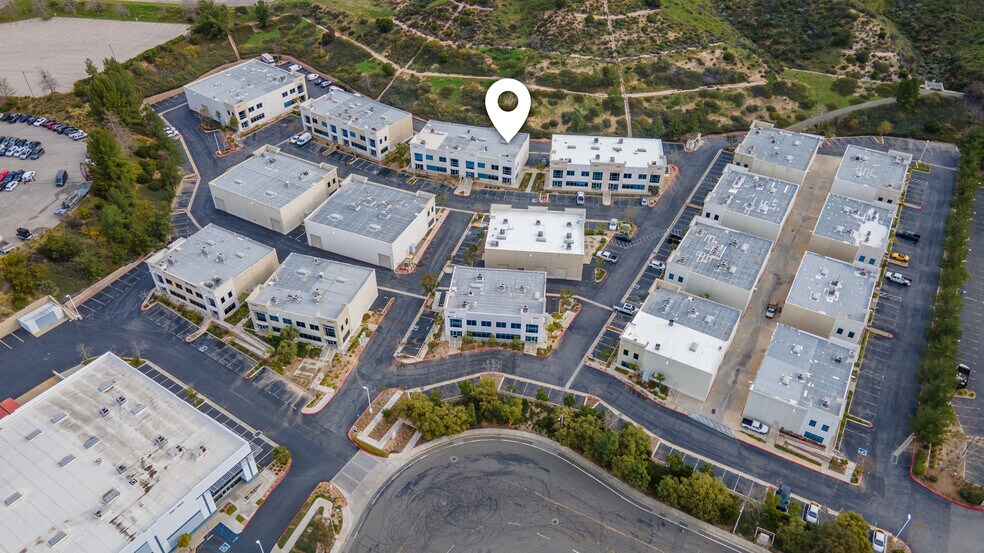 More Photos Of 28522-28528 Constellation Rd, Valencia Warehouse For Lease
