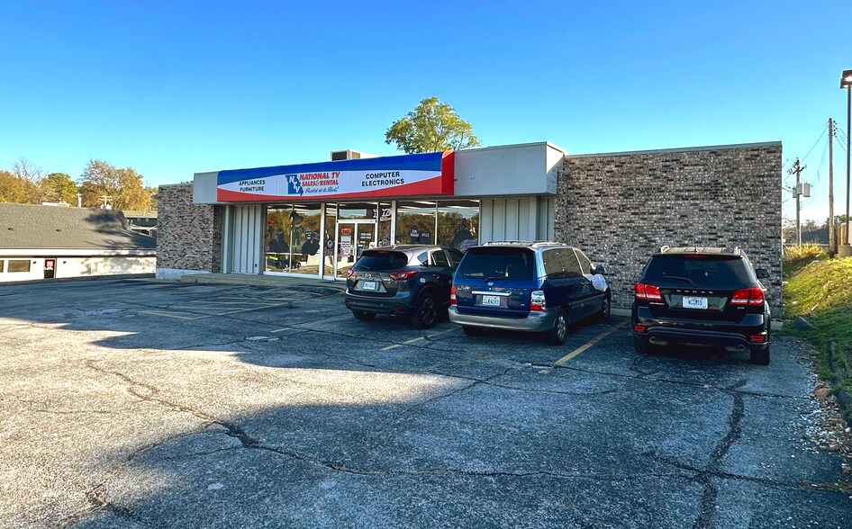 Primary Photo Of 1406 W Kearney St, Springfield Freestanding For Sale