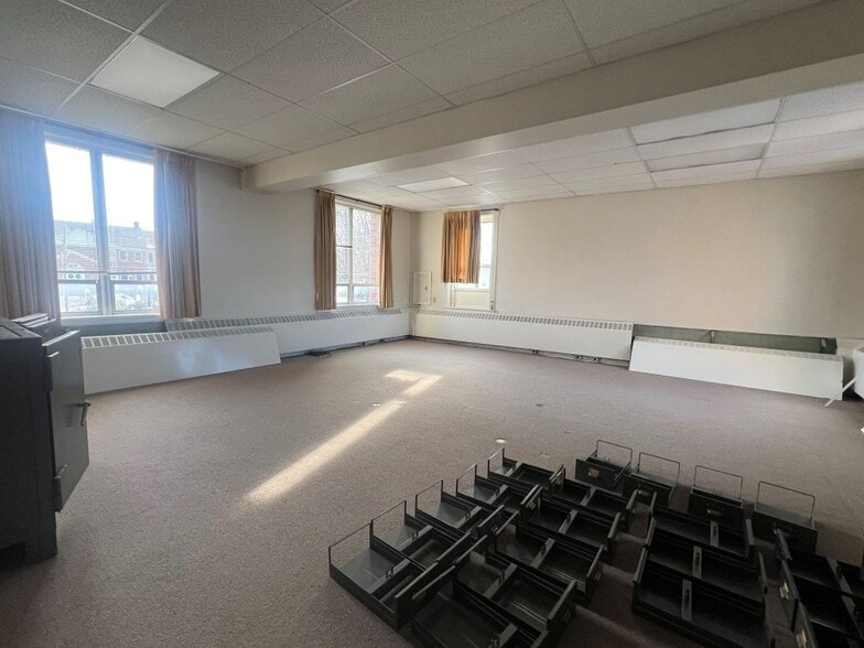 More Photos Of 22 Main St, Southington Bank For Sale