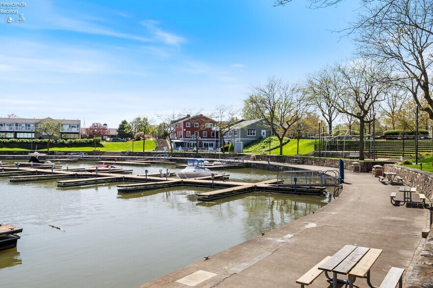 More Photos Of 356 Main St, Huron Apartments For Sale