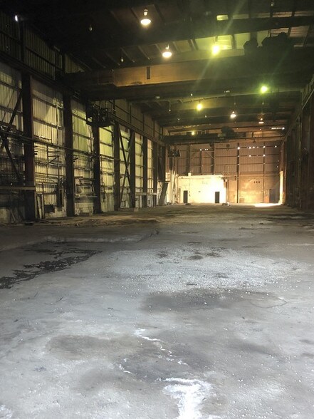 More Photos Of 1152 Elm St, Grafton Manufacturing For Sale