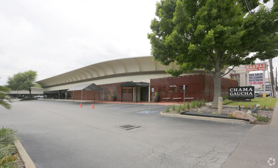More Photos Of 5865 Westheimer Rd, Houston Unknown For Lease