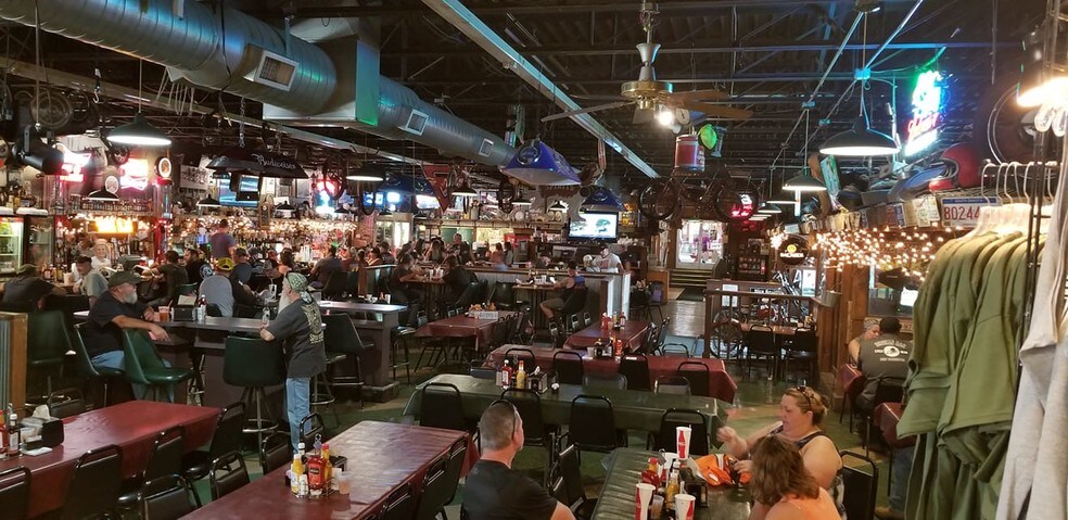 More Photos Of 931 1st St, Sturgis Bar For Sale