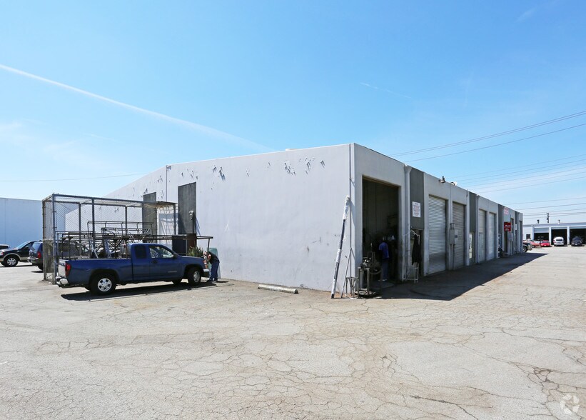 More Photos Of 9618 Santa Fe Springs Rd, Santa Fe Springs Service For Lease