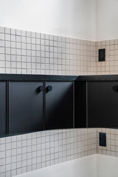 More Photos Of 3022 W Sunset Blvd, Los Angeles Storefront Retail Residential For Lease