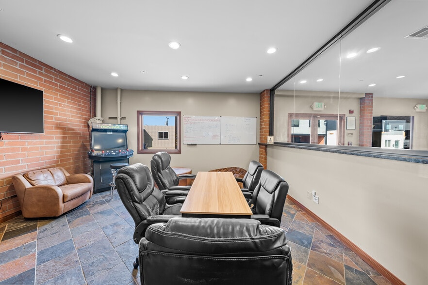 More Photos Of 122 Sheldon St, El Segundo Loft Creative Space For Sale