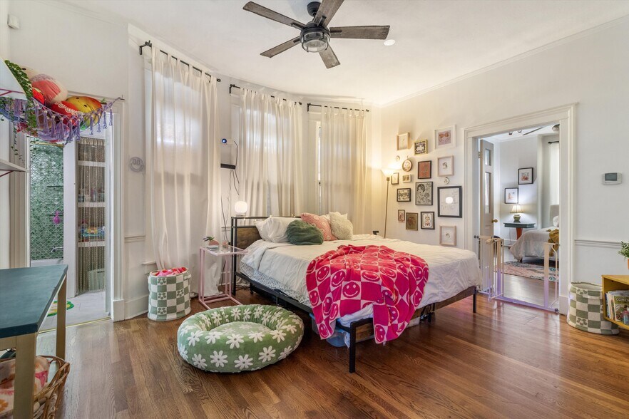 More Photos Of 2282 Central Ave, Memphis Loft Creative Space For Sale