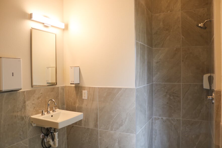 More Photos Of 20271 Stone Oak Pkwy, San Antonio Skilled Nursing Facility For Sale