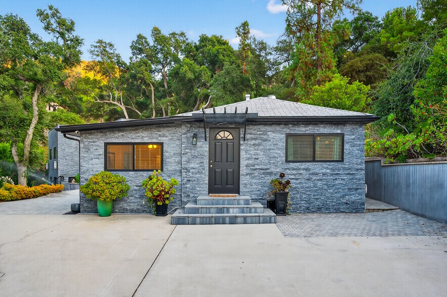 More Photos Of , Tujunga Multifamily For Sale