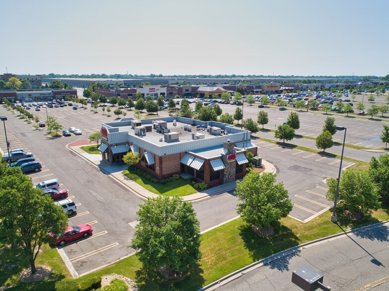 More Photos Of 28511-28599 Schoolcraft Rd, Livonia Unknown For Lease