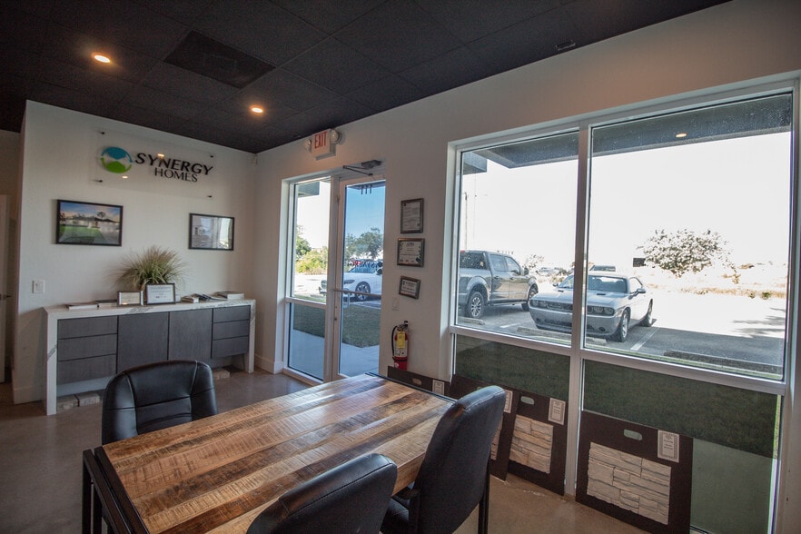 More Photos Of 6640 Taylor Rd, Punta Gorda Light Distribution For Sale