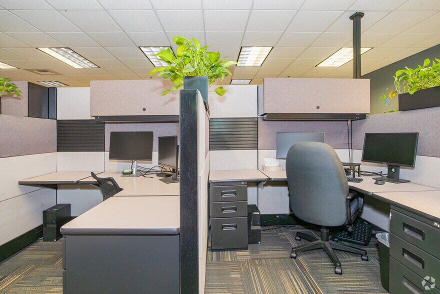 More Photos Of 193 Blue Ravine Rd, Folsom Office For Sale