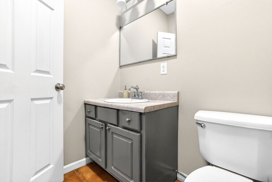 More Photos Of 1049 County Road 539, Valley Flex For Sale