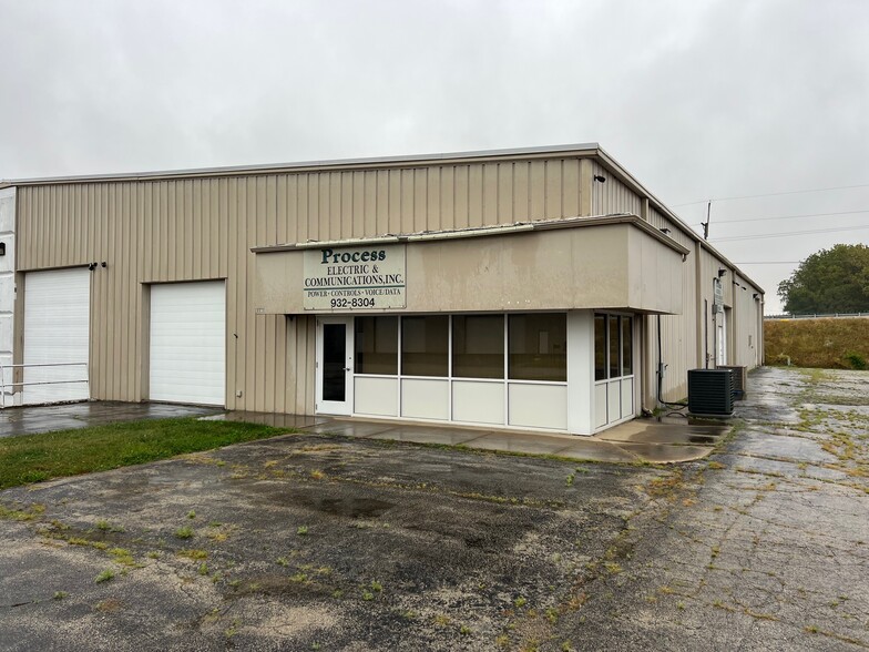 More Photos Of 1240 Stanford Dr, Kankakee Industrial For Sale