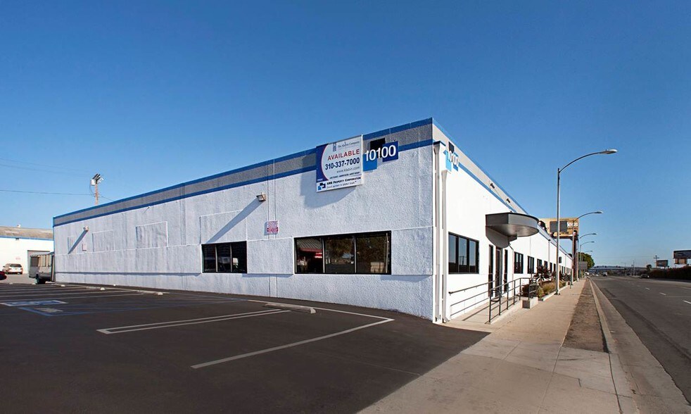 More Photos Of 10100 Aviation Blvd, Los Angeles Warehouse For Lease