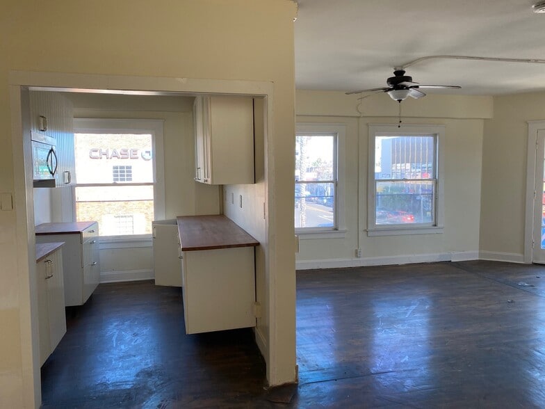 More Photos Of 970-980 Garnet Ave, San Diego Storefront Retail Office For Lease