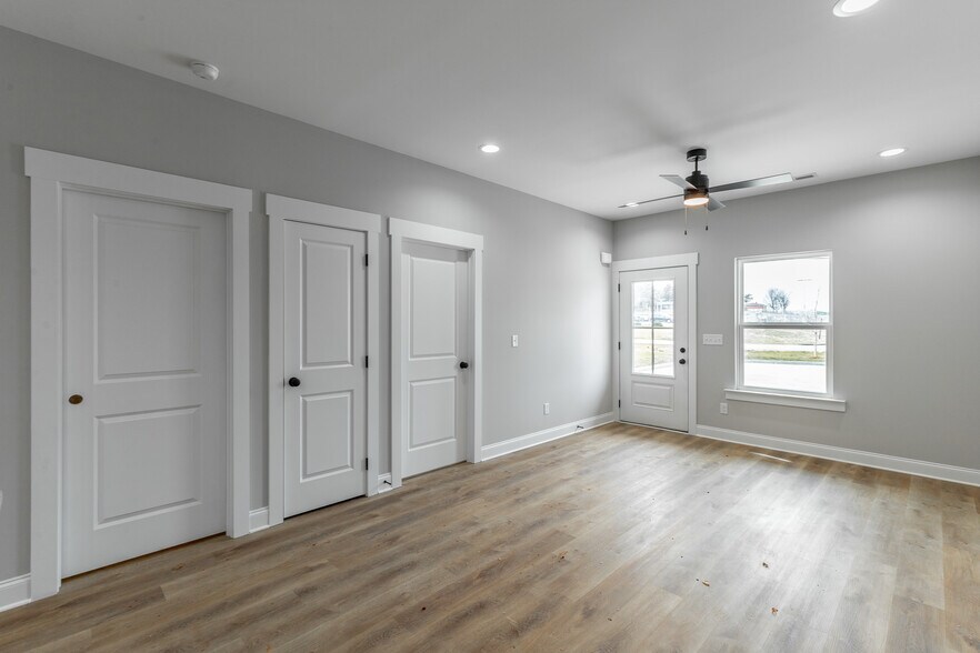 More Photos Of 916 Airport Rd, Chattanooga Multifamily For Sale