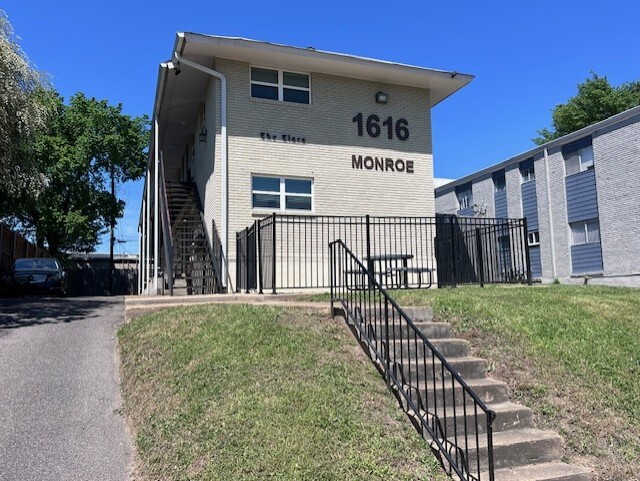 Primary Photo Of 1616 Monroe Ave, Memphis Apartments For Sale