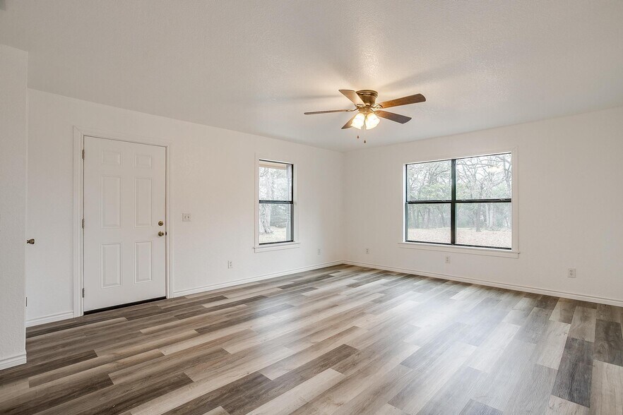 More Photos Of 4011 US-67, Cleburne Land For Sale