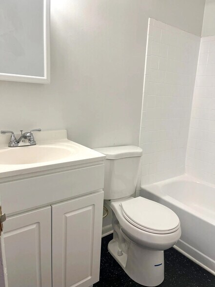 More Photos Of 1645 N Calhoun St, Baltimore Apartments For Sale