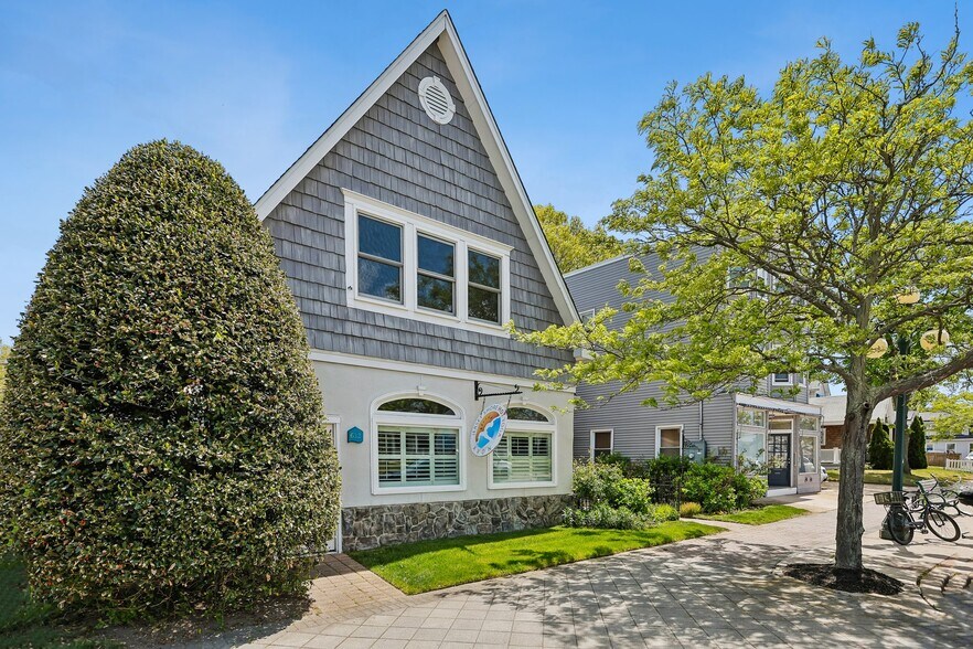 More Photos Of 622 Main St, Avon By The Sea Storefront Retail Residential For Sale