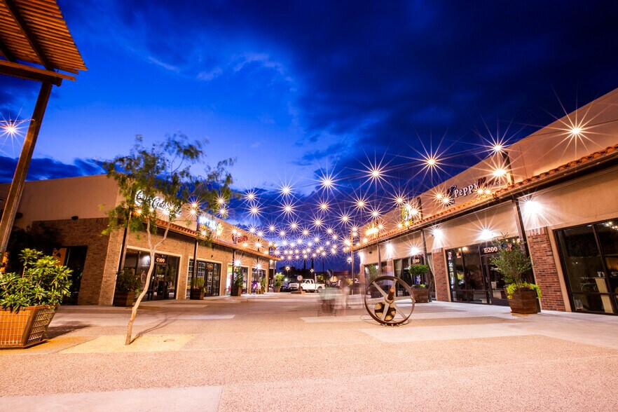 More Photos Of 145 W Sunset Rd, El Paso Unknown For Lease