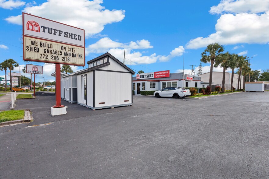 Primary Photo Of 2402 S US Highway 1, Fort Pierce Freestanding For Sale