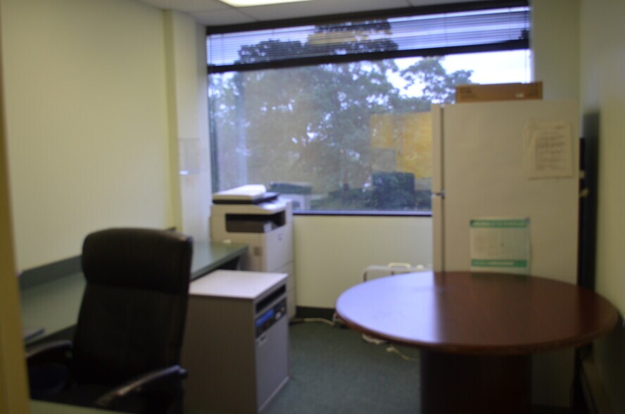 More Photos Of 438 N Frederick Ave, Gaithersburg Medical For Sale