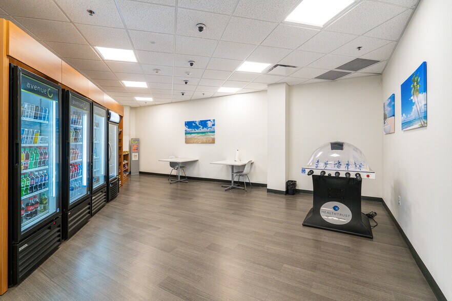 More Photos Of 1000 Sawgrass Corporate Pkwy, Sunrise Office For Lease