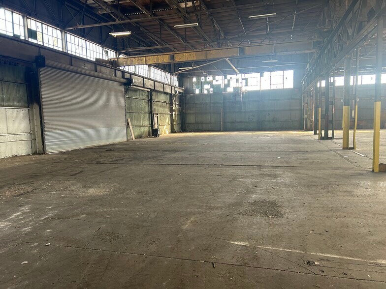 More Photos Of 141 141st St, Hammond Warehouse For Lease