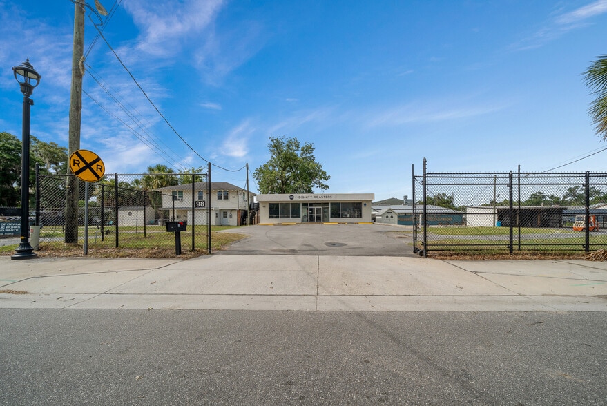 More Photos Of 98 NE 9th St, Ocala Unknown For Lease