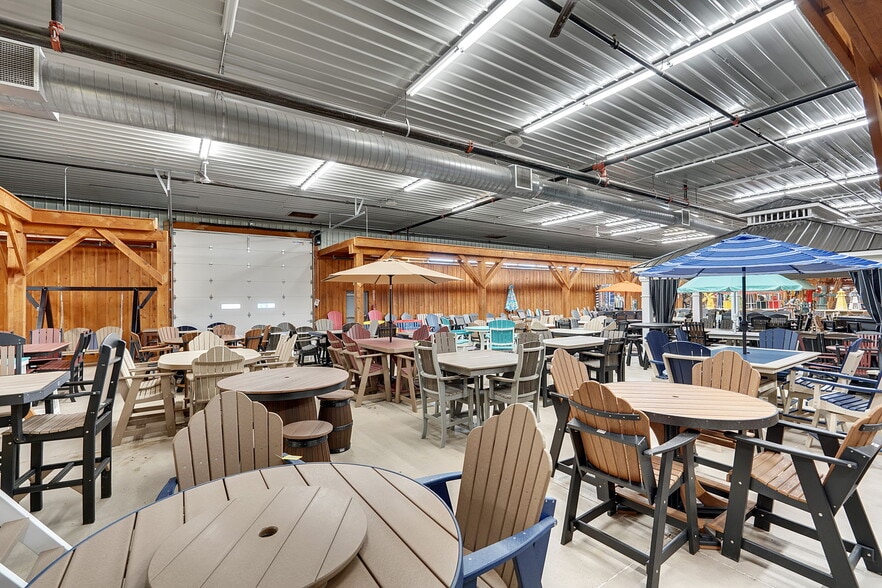 More Photos Of 9992 Main St, Clarence Warehouse For Sale