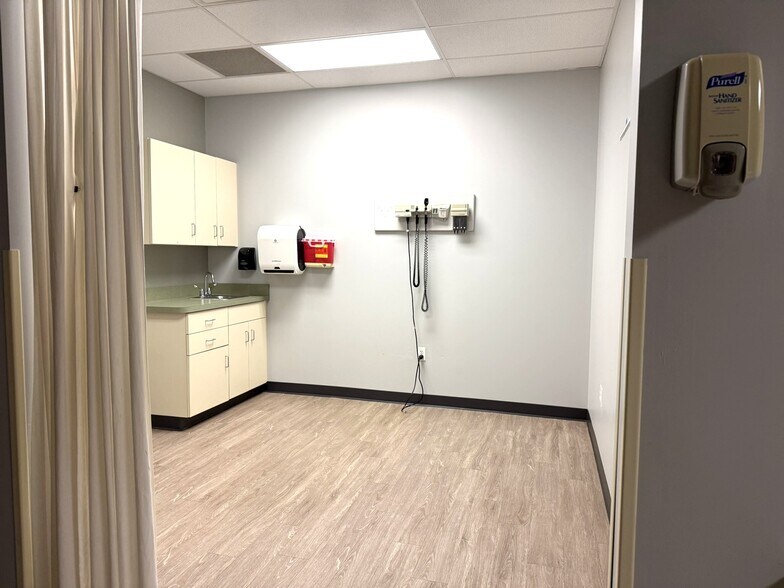 More Photos Of 300 Old Forge Ln, Kennett Square Medical For Lease